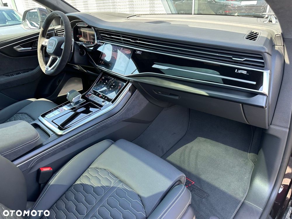 Audi RS Q8 - 32