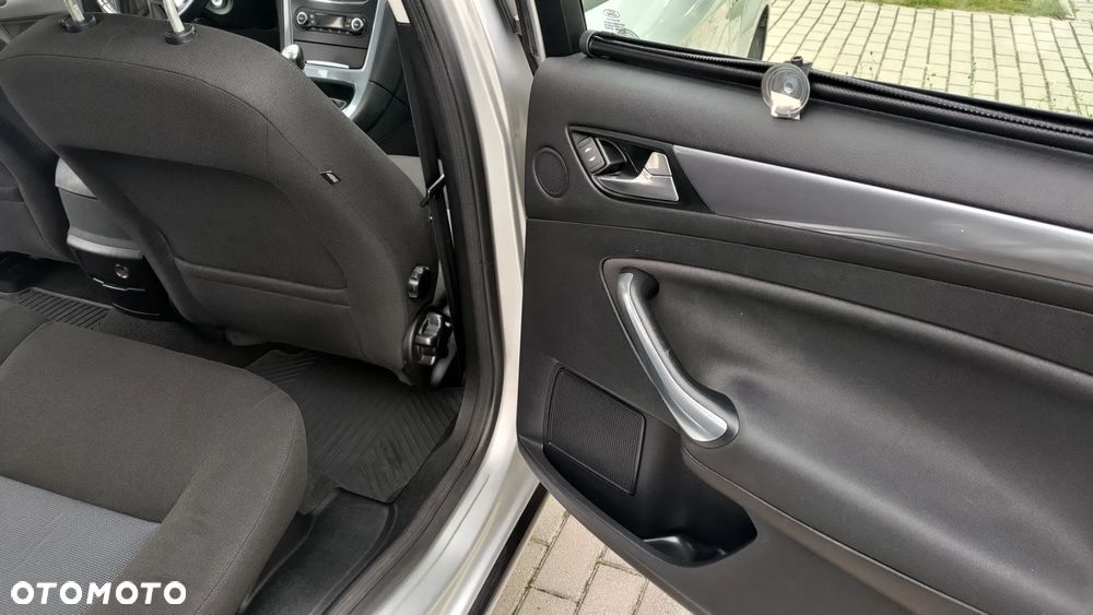 Ford Mondeo 2.0 TDCi Ambiente - 16