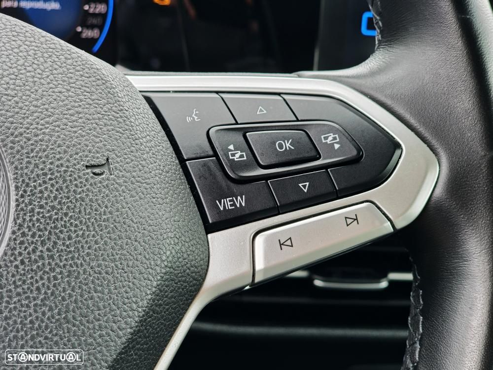 VW Golf Variant 2.0 TDi Conceptline - 17