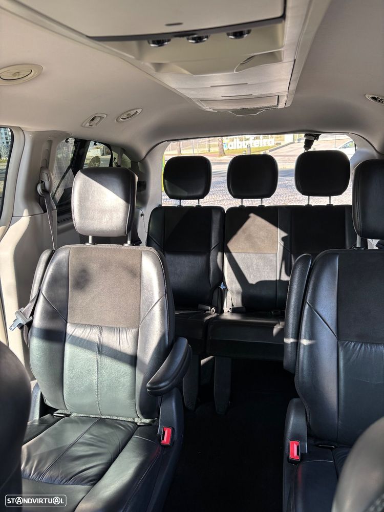 Chrysler Grand Voyager 2.8 CRD ATX Limit. Stow Go - 12