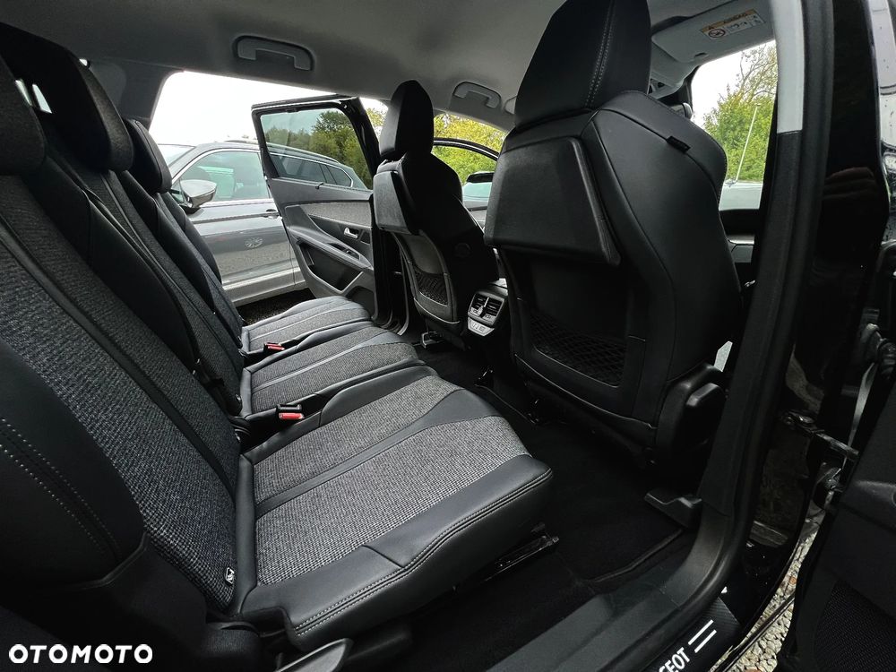 Peugeot 5008 1.6 PureTech Allure S&S EAT8 - 19