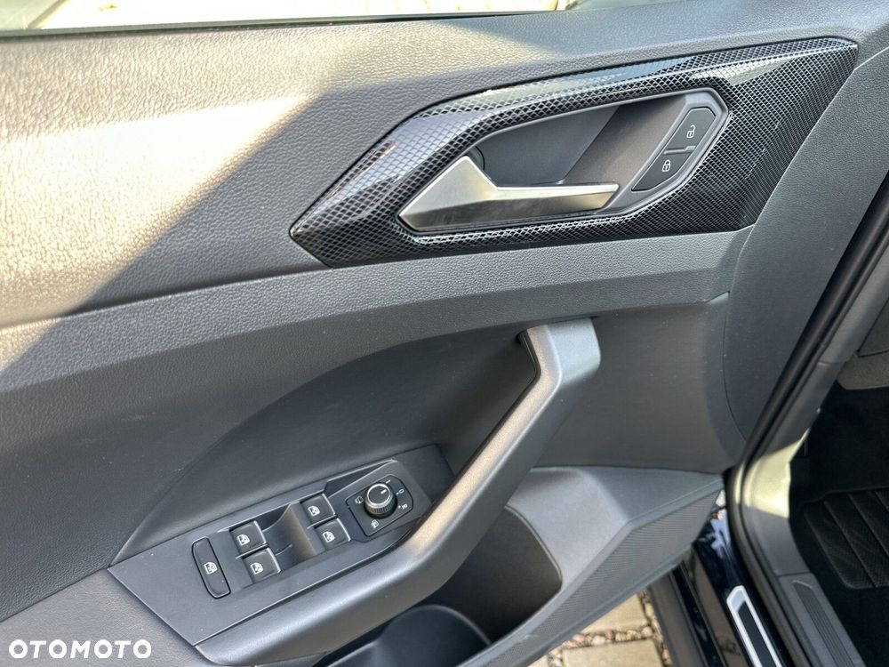 Volkswagen T-Cross - 20