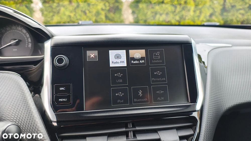 Peugeot 2008 1.6 BlueHDi Allure S&S - 38