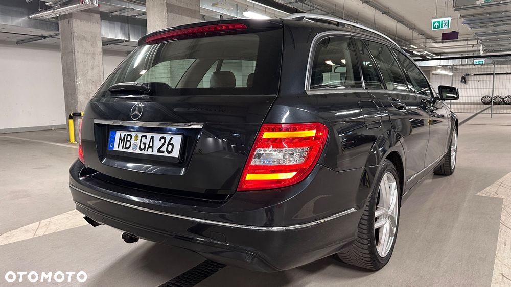 Mercedes-Benz Klasa C 180 BlueEFFICIENCY Avantgarde - 35