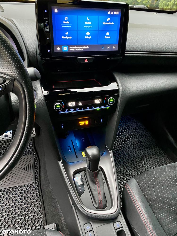 Toyota Yaris Cross - 10