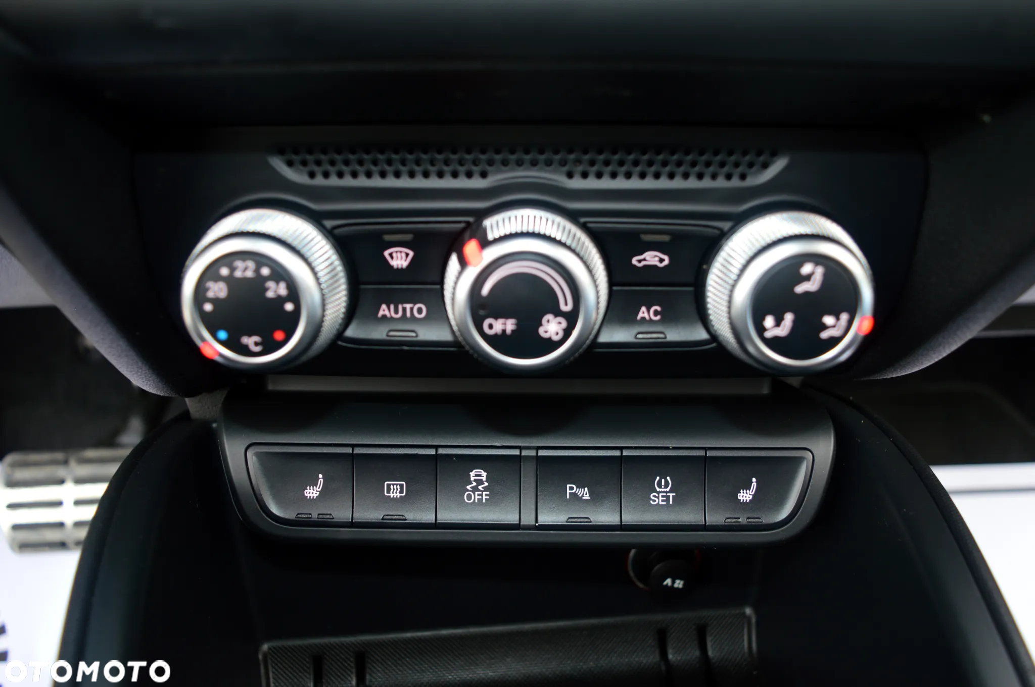 Audi A1 1.4 TFSI S tronic S line Sportpaket - 23