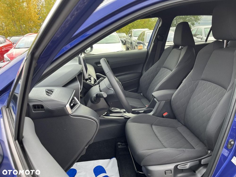 Toyota Corolla Cross - 18