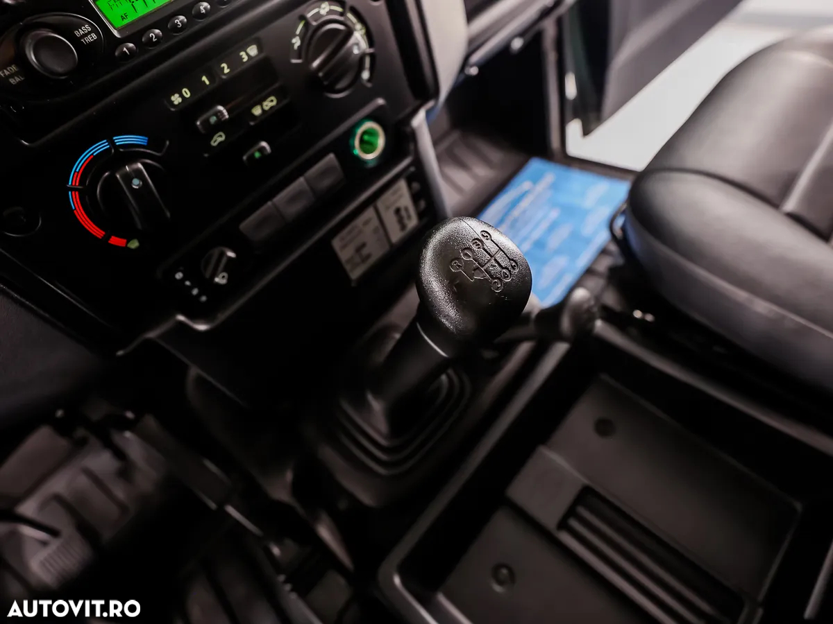 Land Rover Defender 130 2.4I Single Cab Chassis - 13