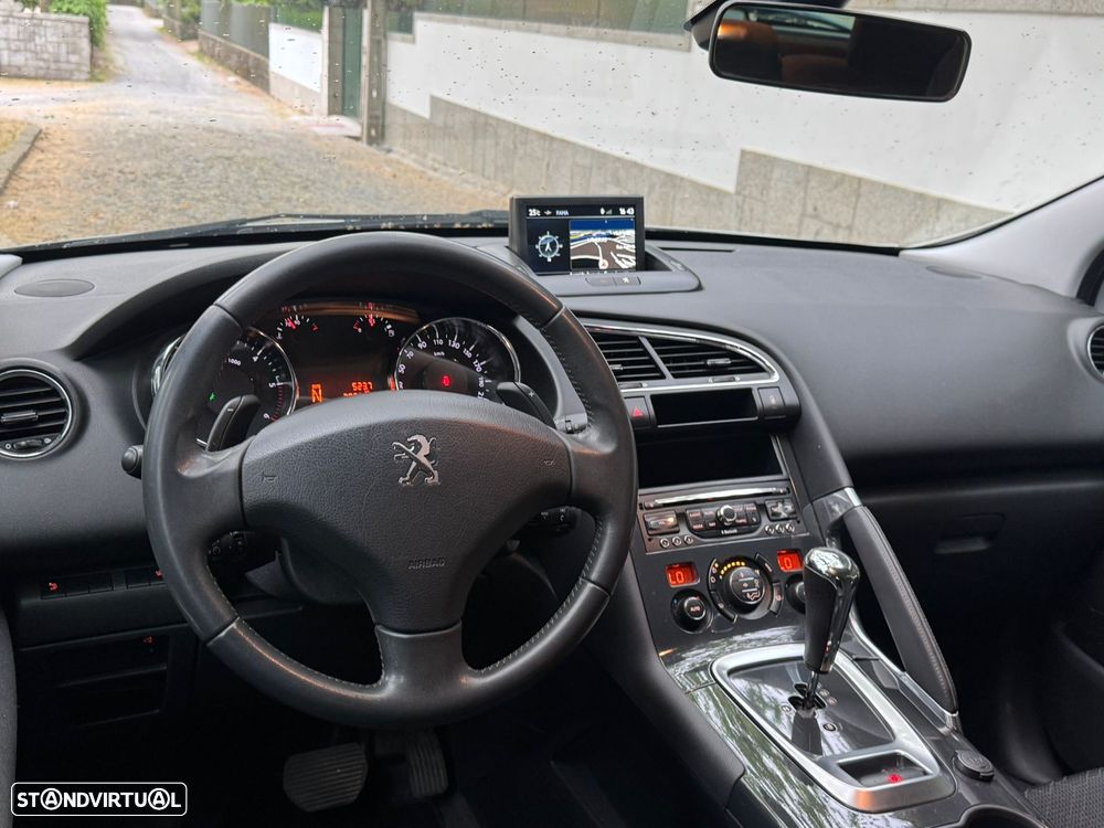 Peugeot 3008 e-HDi FAP 115 EGS6 Stop&Start Allure - 4