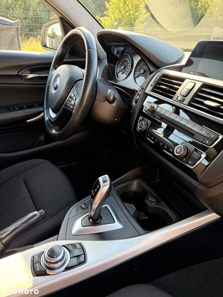 BMW Seria 1 118i Edition Metropolitan - 9