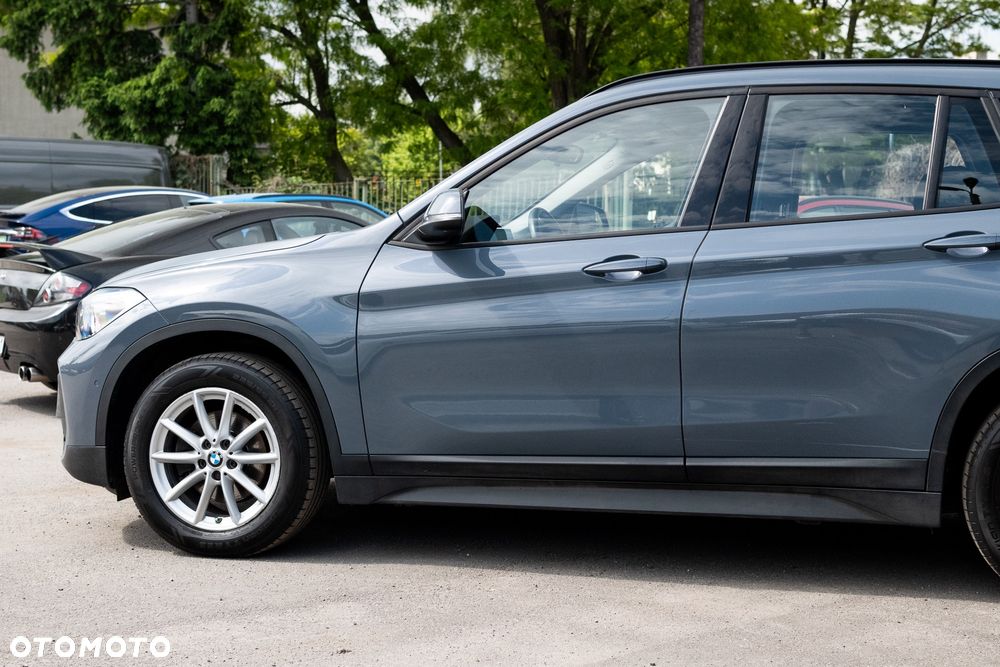 BMW X1 sDrive18i Advantage - 13