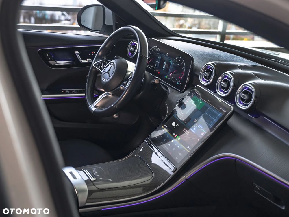 Mercedes-Benz Klasa C 300 4Matic 9G-TRONIC Avantgarde - 39