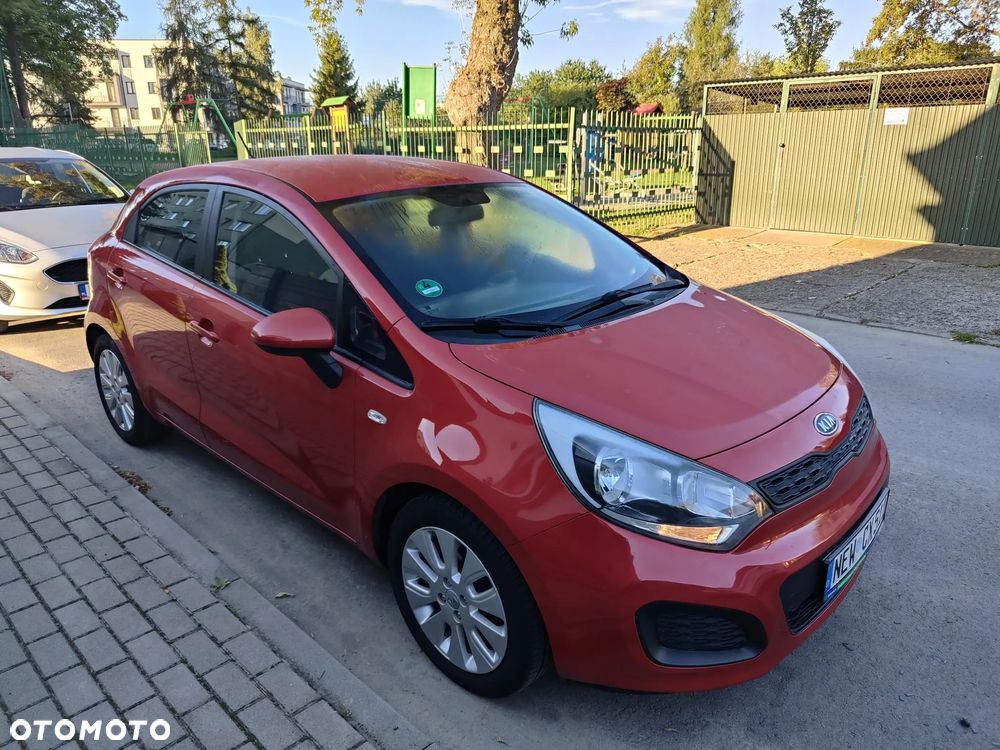 Kia Rio 1.2 Attract - 17