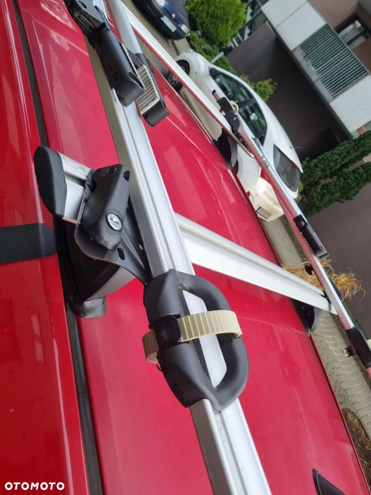 Toyota Auris 1.4 D-4D Luna - 4