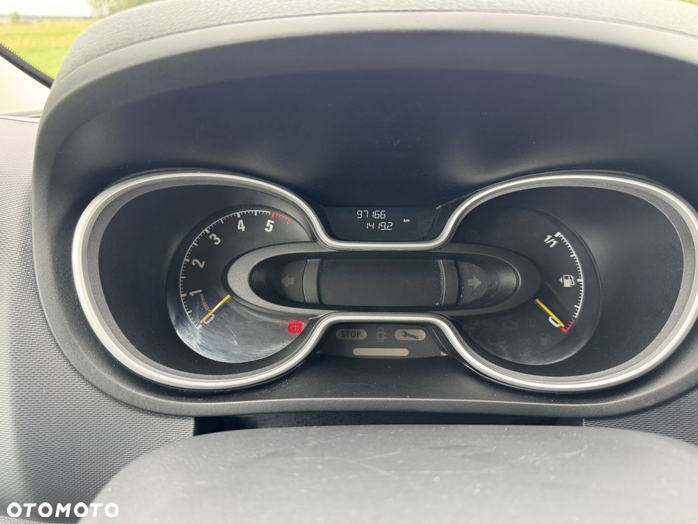 Opel Vivaro - 12