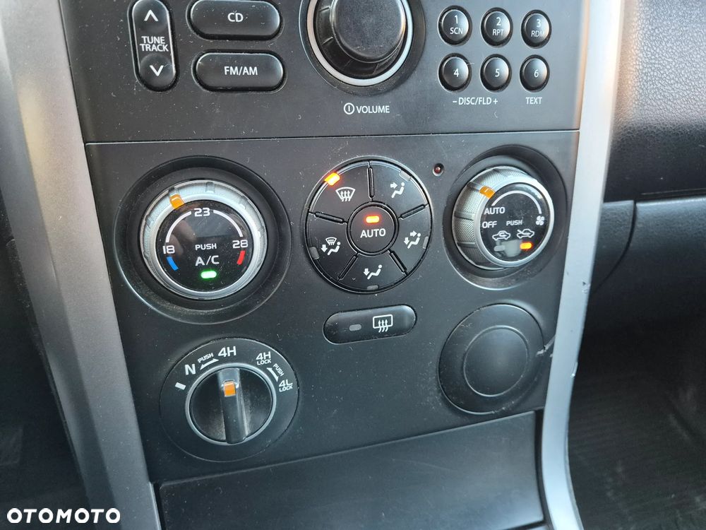 Suzuki Grand Vitara 1.9 DDiS - 16