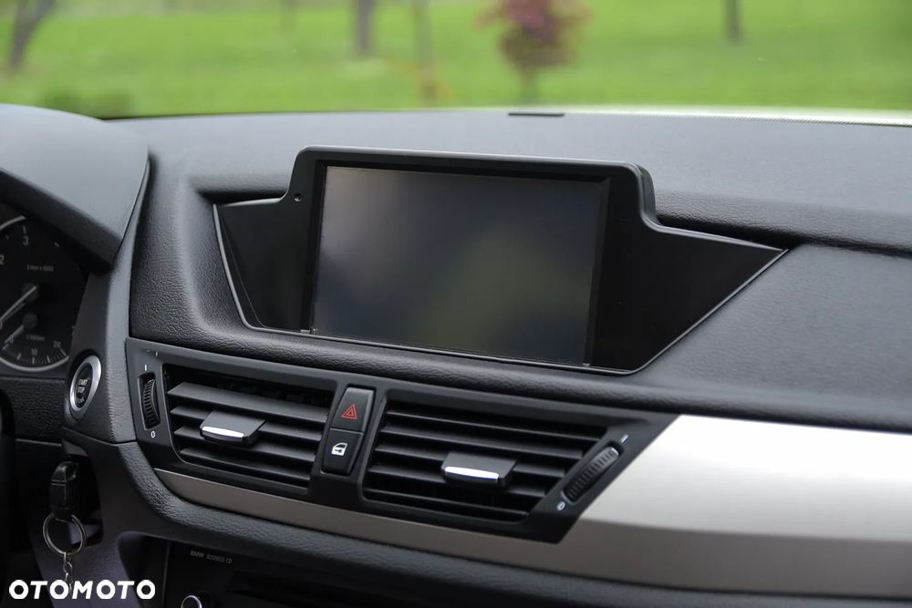 BMW X1 sDrive18i - 32