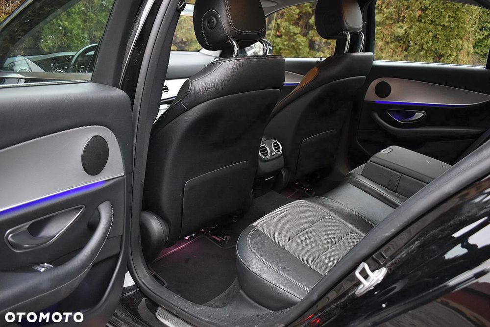 Mercedes-Benz Klasa E - 12