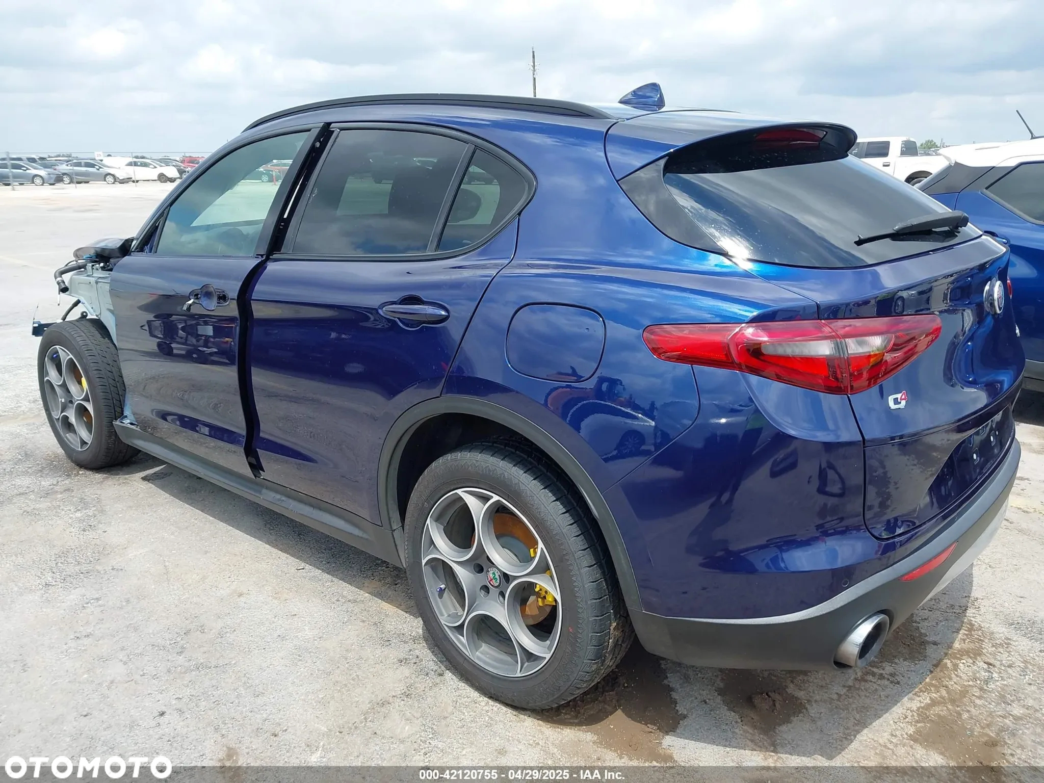 Alfa Romeo Stelvio 2.0 Turbo 16V AT8-Q4 Ti - 3