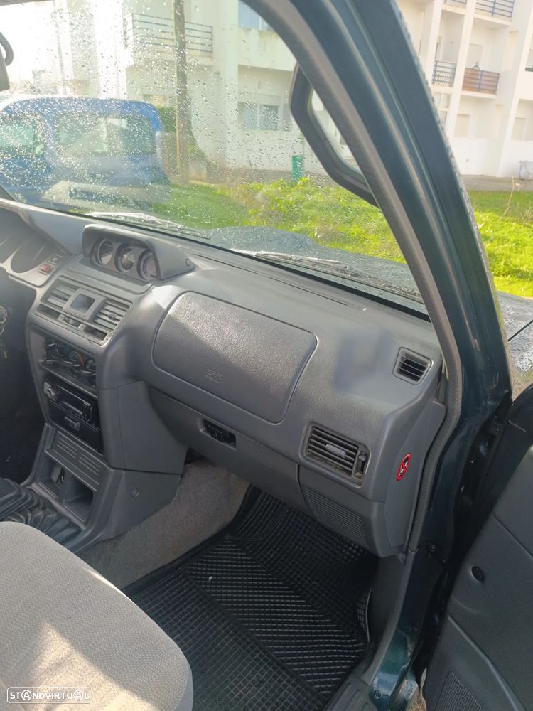 Mitsubishi Pajero 2.8 TD GLS Longo - 23