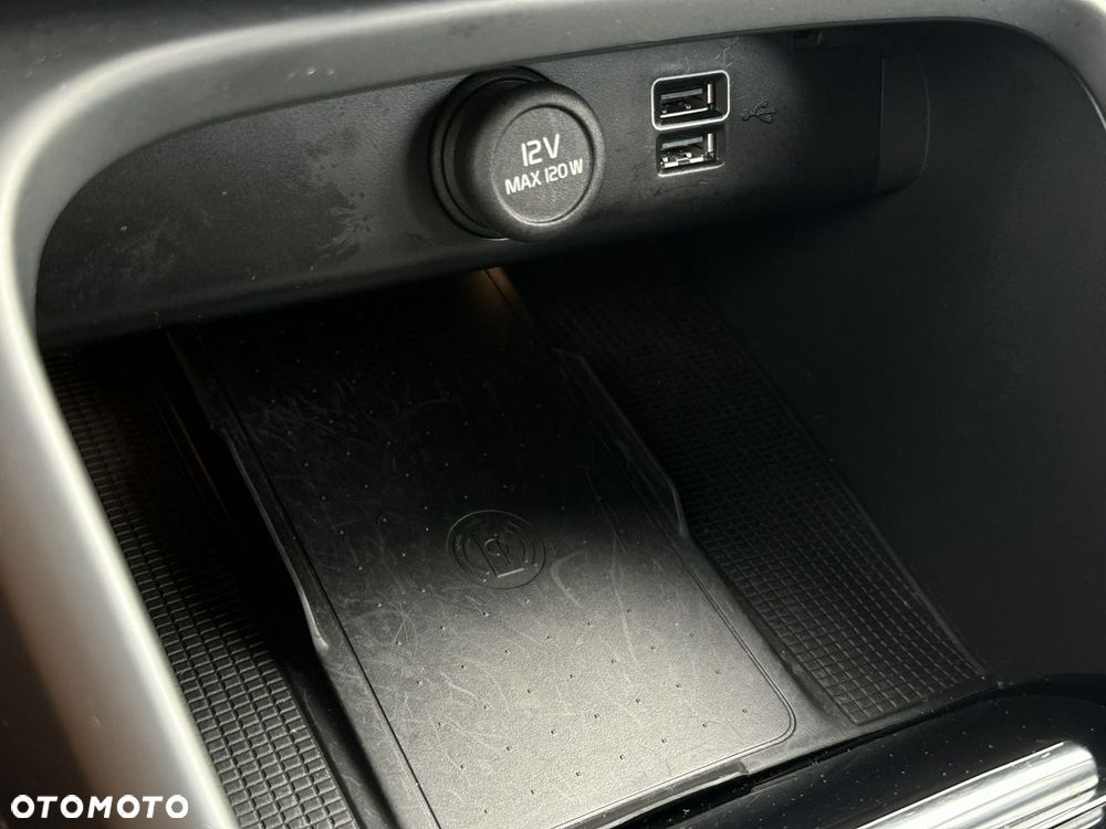 Volvo XC 40 - 37
