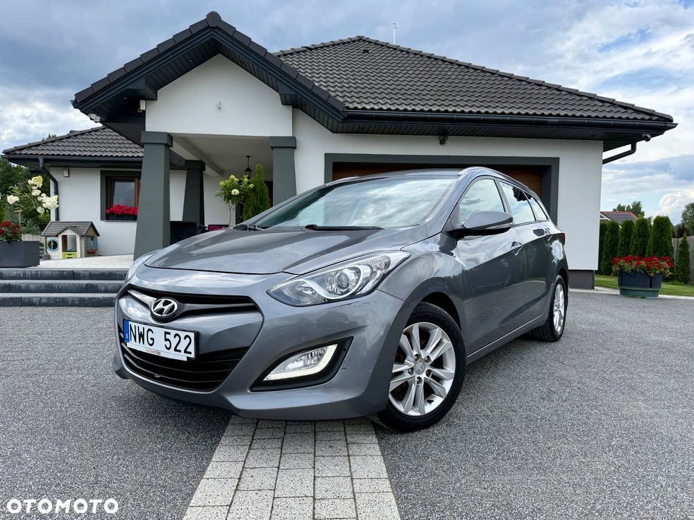 Hyundai i30 i30cw 1.6 CRDi Intro Edition