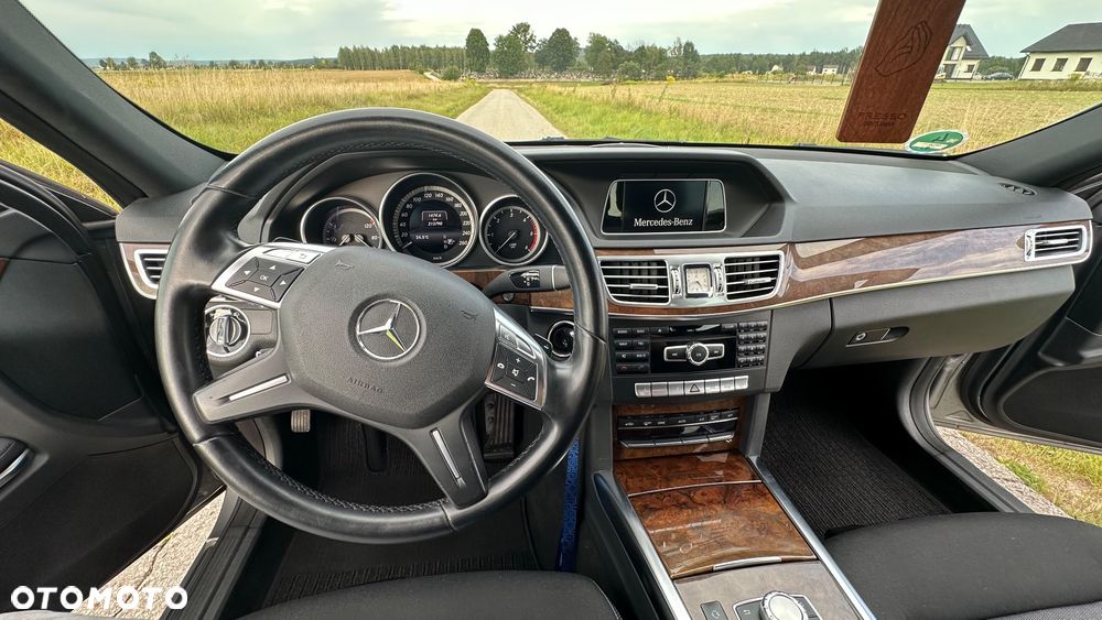 Mercedes-Benz Klasa E 300 BlueTEC 7G-TRONIC Elegance - 11