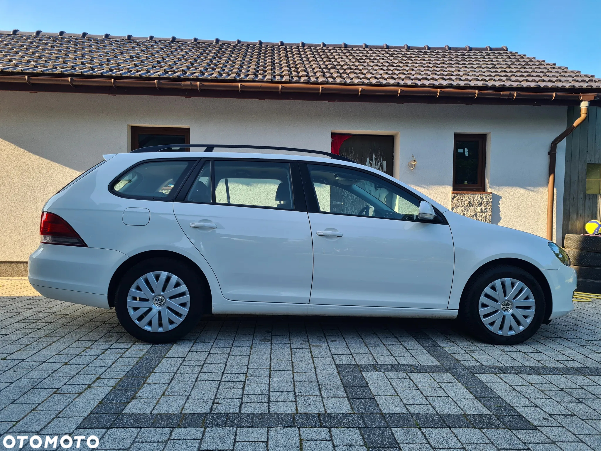 Volkswagen Golf 1.6 TDI DPF Trendline - 11