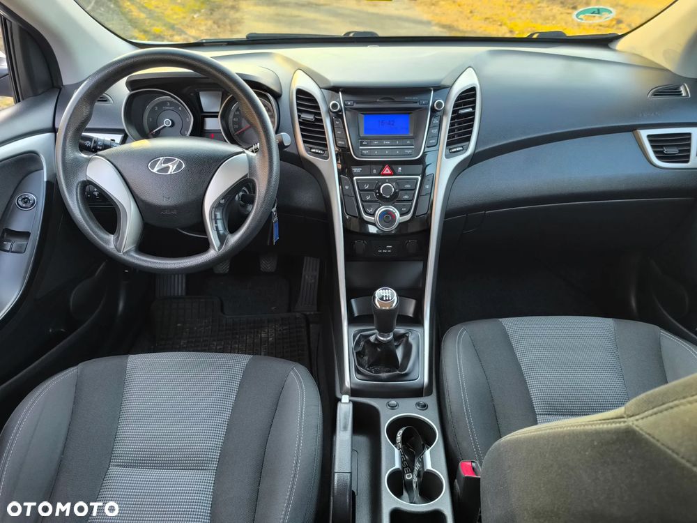 Hyundai i30 1.6 CRDI Trend - 8