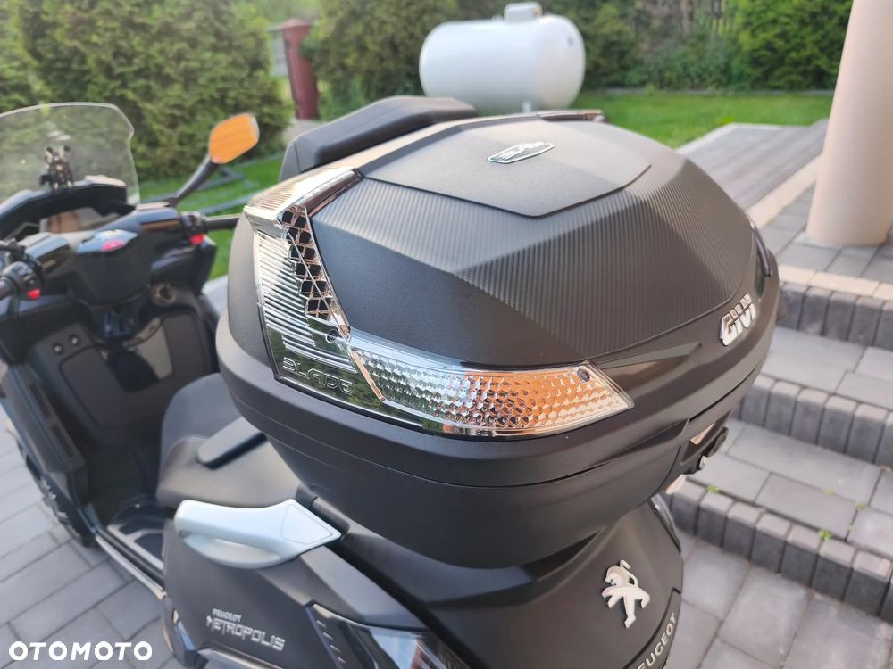 Peugeot Metropolis - 20