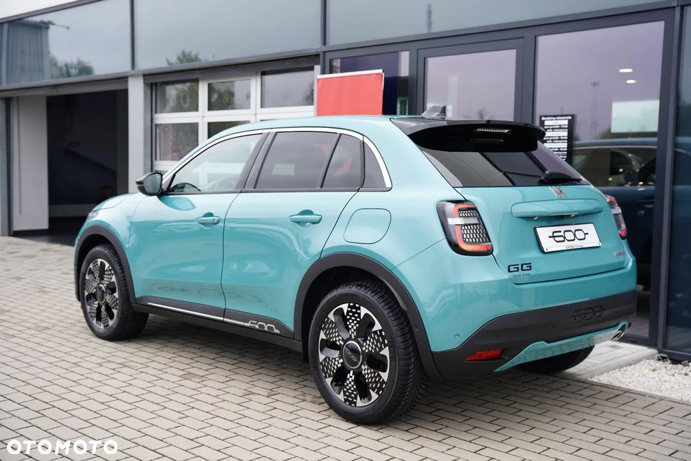 Fiat 600 1.2 Turbo La Prima eDCT - 4