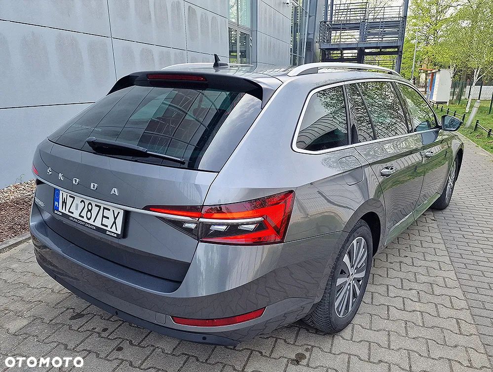 Skoda Superb 2.0 TDI SCR Style DSG - 6