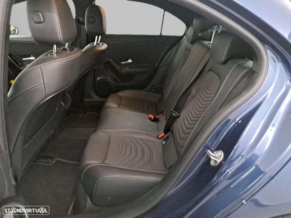 Mercedes-Benz A 250 Limousine - 5