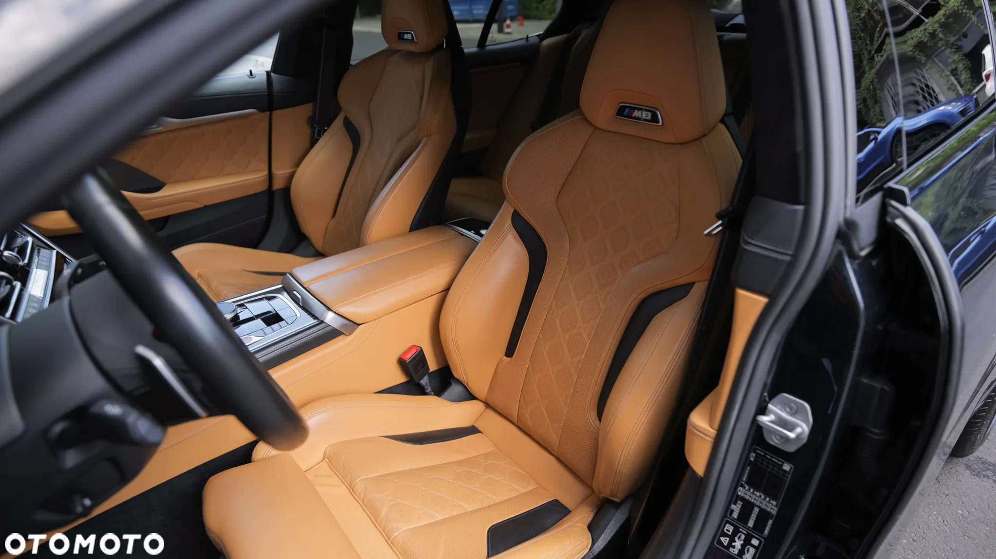 BMW M8 Competition - 12