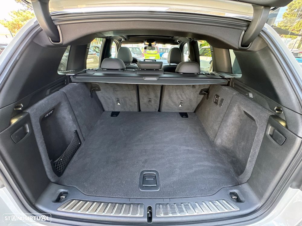 BMW iX3 Inspiring - 33