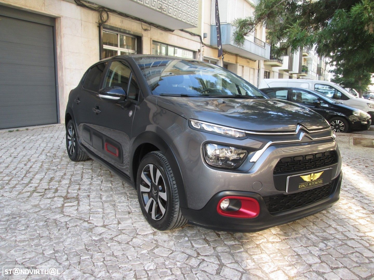 Citroën C3 1.2 PureTech C-Series - 1