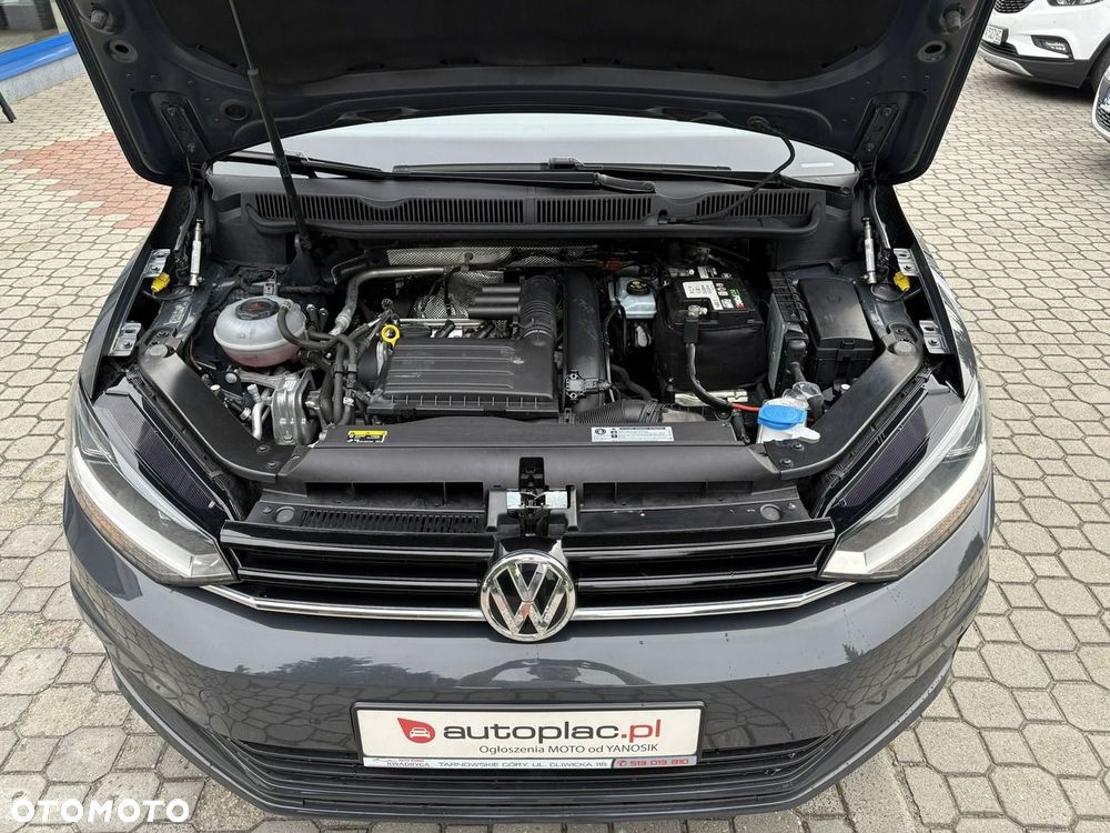 Volkswagen Touran - 30