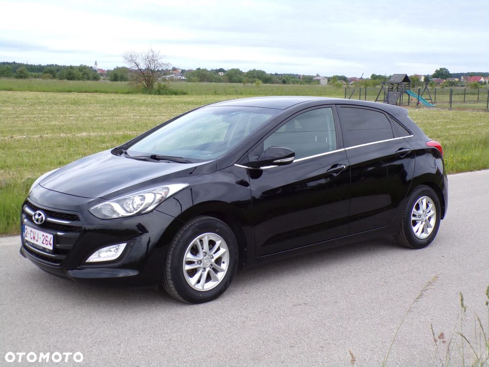Hyundai i30 blue 1.6 CRDi Passion - 19