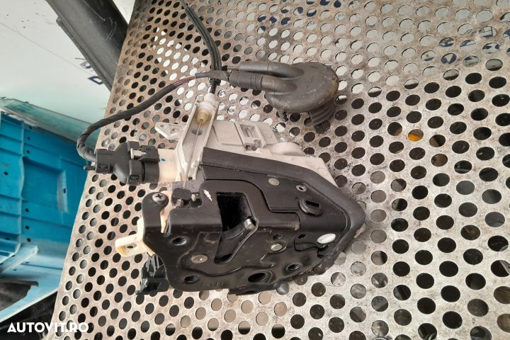 Broasca usa spate dreapta 8K0839016C Audi A4 B8/8K [2007 - 2011] wago - 2