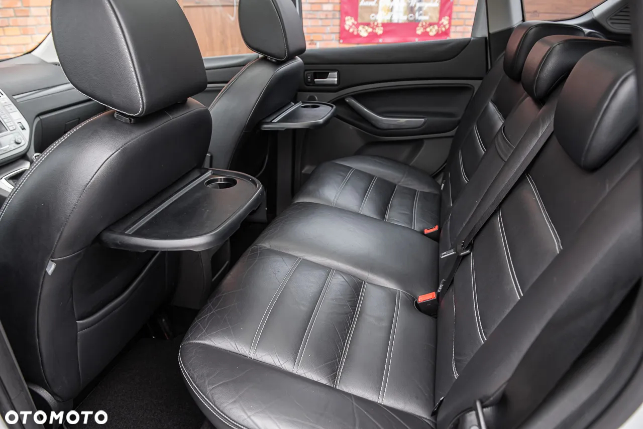 Ford Kuga 2.0 TDCi 4x4 Titanium - 25