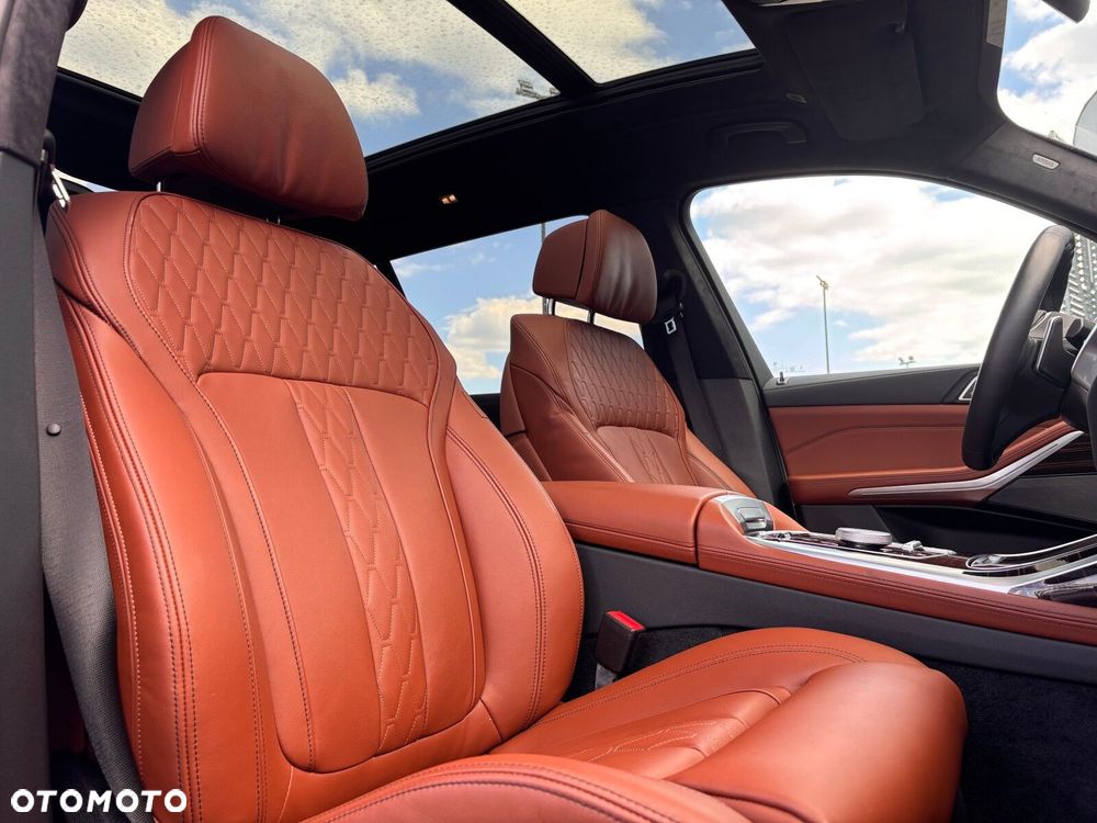 BMW X7 - 18