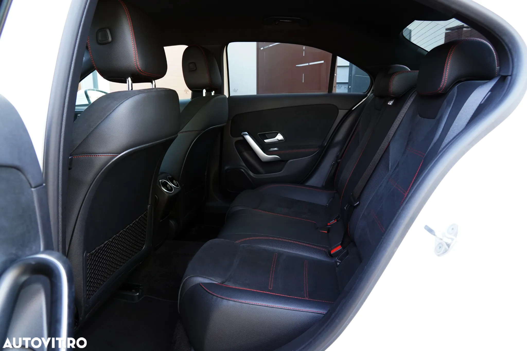 Mercedes-Benz A 200 7G-DCT AMG Line - 11