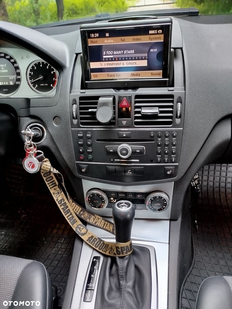 Mercedes-Benz Klasa C 180 Kompressor Automatik BlueEFFICIENCY Avantgarde - 12