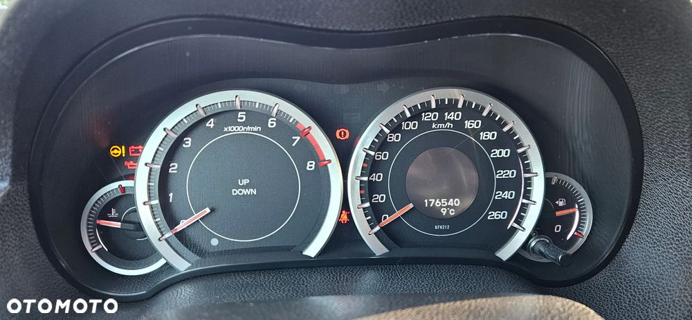 Honda Accord 2.0 Lifestyle - 11