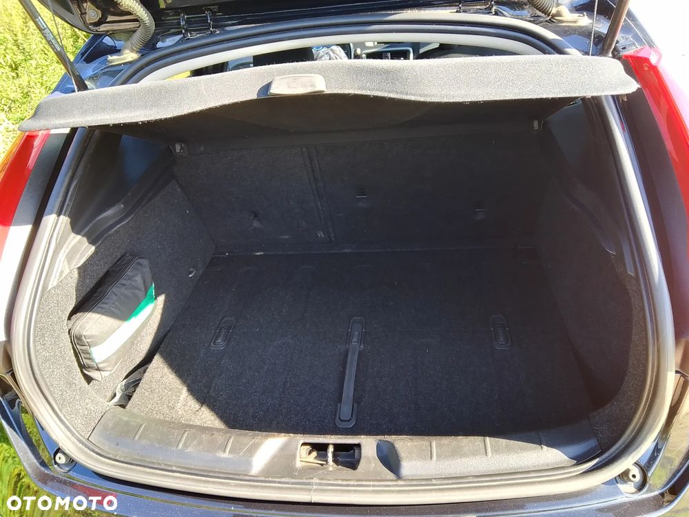 Volvo V40 T2 - 28