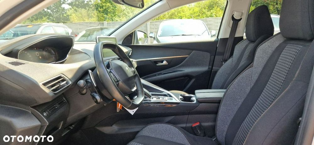 Peugeot 3008 - 18