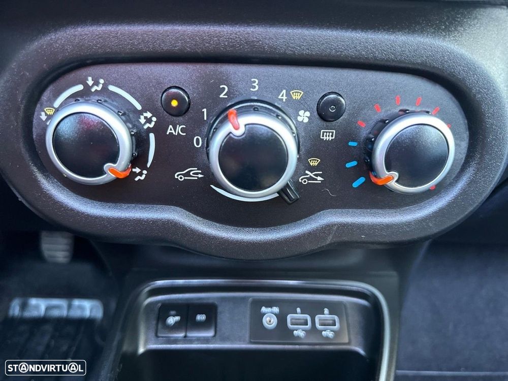 Renault Twingo TCE 90 INTENS - 39