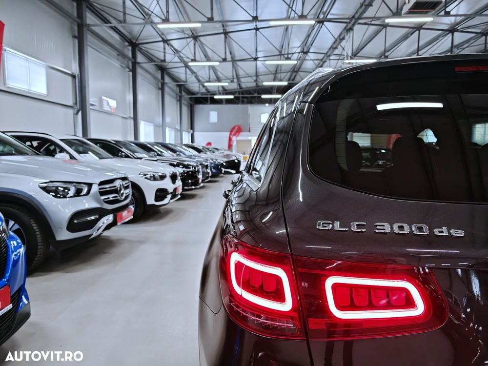 Mercedes-Benz GLC 300 de 4Matic 9G-TRONIC - 29