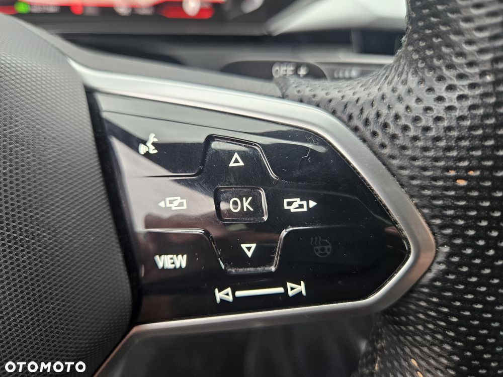 Volkswagen Arteon 2.0 TDI SCR DSG R-Line - 32
