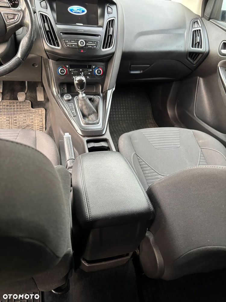 Ford Focus 1.5 TDCi Titanium - 8